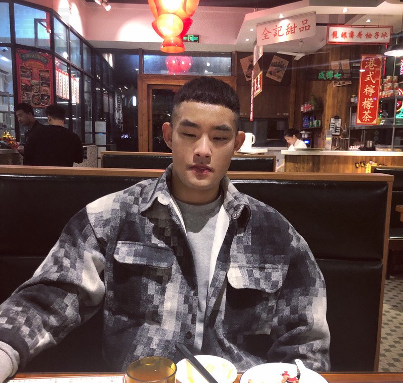 M162_男套图306照片+28视频（二十多岁小眼睛男人帅气生活照、微商养号同人套图）-16